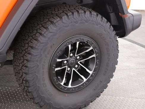 Used 2025 Jeep Wrangler Sport AWD/4WD image 14