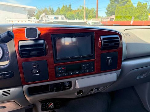 Used 2006 Ford F250 Lariat AWD/4WD image 20