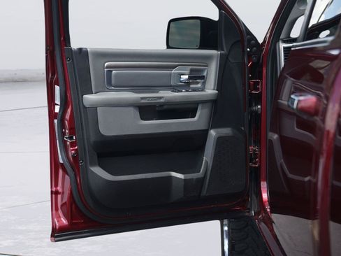 Used 2017 RAM 1500 Lone Star AWD/4WD image 30
