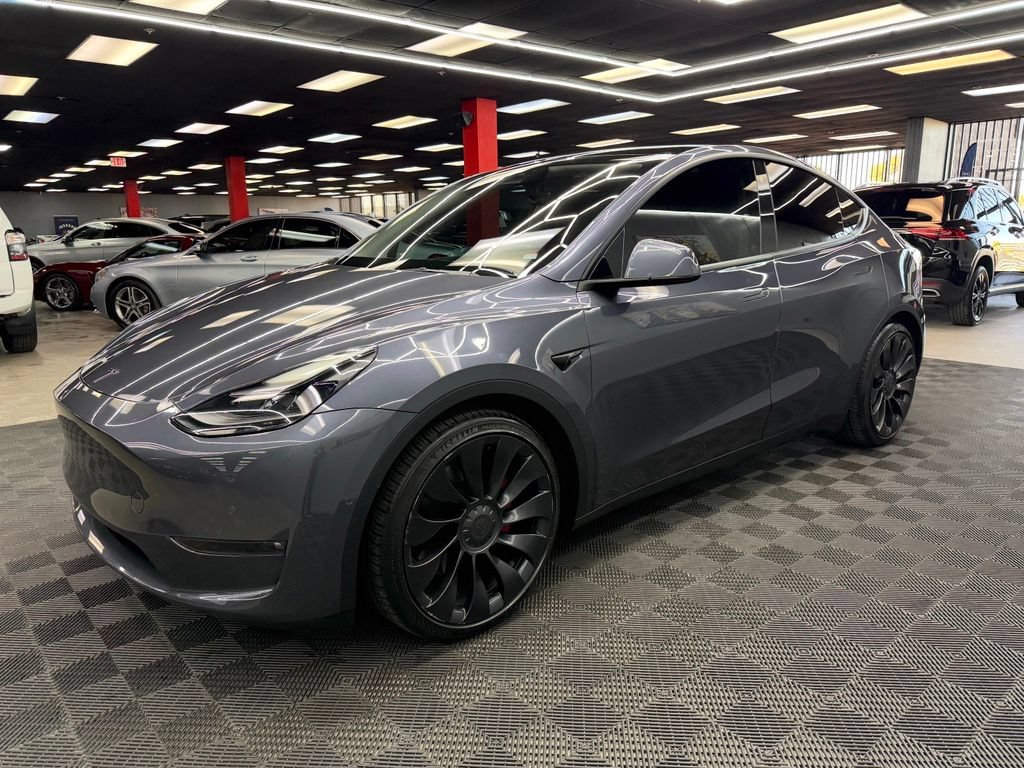 Used 2022 Tesla Model Y Performance AWD/4WD image 8