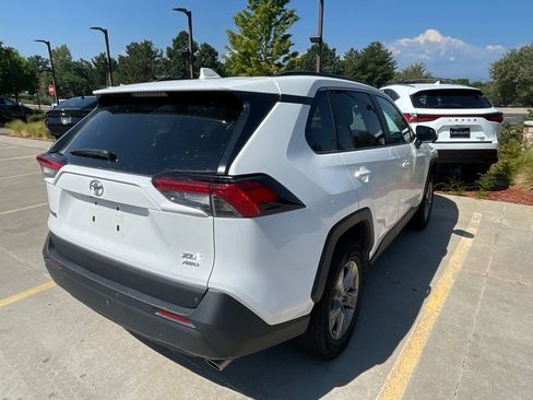 Used 2025 Toyota RAV4 XLE AWD/4WD image 4