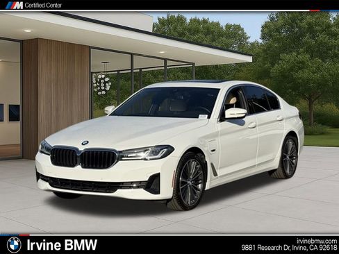 Certified 2023 BMW 530e w/ Convenience Package image 1