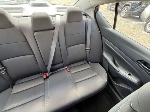 Used 2025 Nissan Altima 2.5 SV image 37