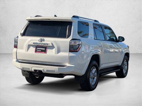 Used 2024 Toyota 4Runner SR5 image 5