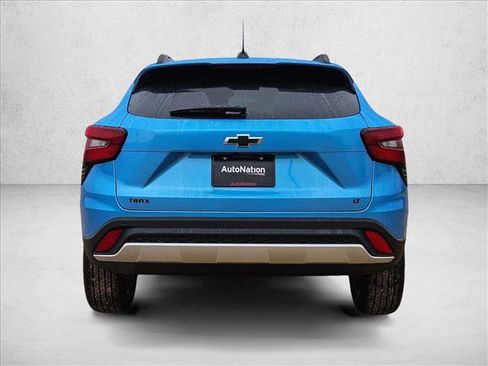 New 2026 Chevrolet Trax LT w/ Driver Confidence Package image 8