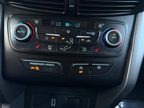 Used 2019 Ford Escape SEL FWD image 16