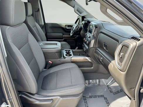 Used 2021 Chevrolet Silverado 1500 RST image 29