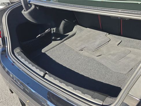 Used 2023 BMW 330i 330i w/ M Sport Package image 8