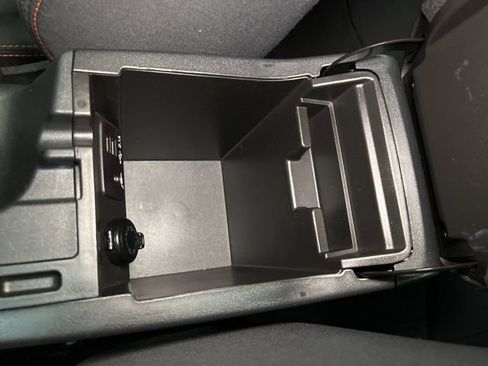 Used 2019 Subaru Crosstrek 2.0i Premium w/ Popular Package #3 image 24