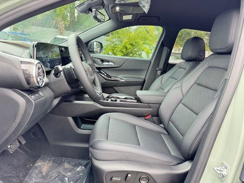 New 2026 Chevrolet Equinox LT w/ Convenience Package II FWD image 14