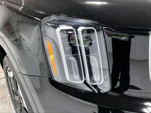 New 2025 Kia Telluride S image 37