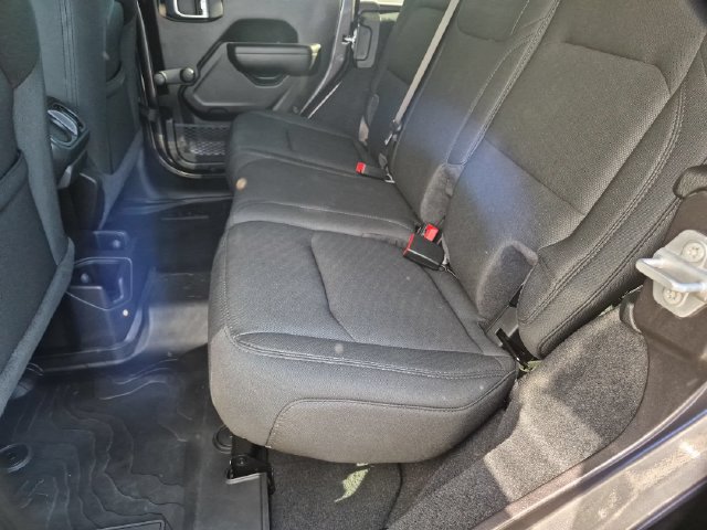 Used 2021 Jeep Wrangler Unlimited Sport AWD/4WD image 19