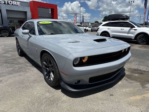 Used 2022 Dodge Challenger R/T Scat Pack RWD image 15