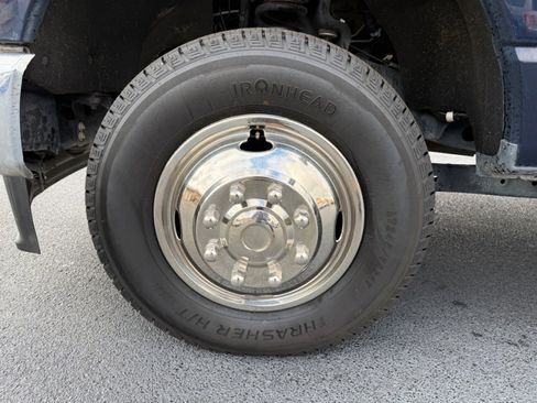 Used 2024 Ford F350 XLT image 36