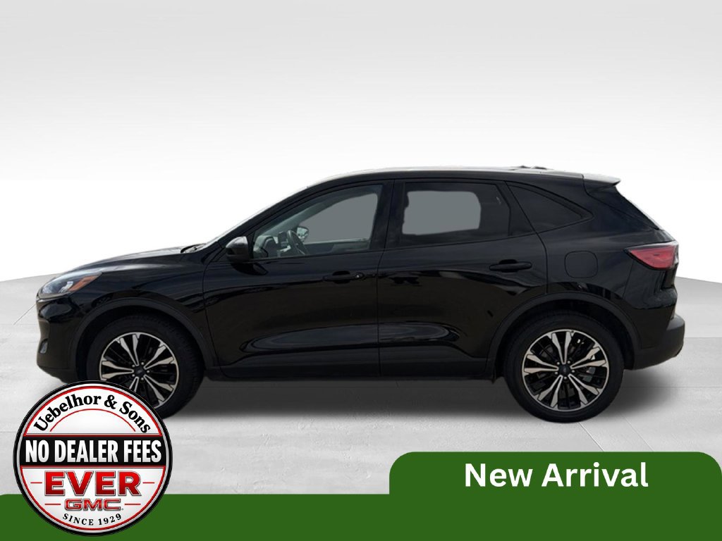 Used 2022 Ford Escape SE w/ SE Sport Appearance Package AWD/4WD image 16