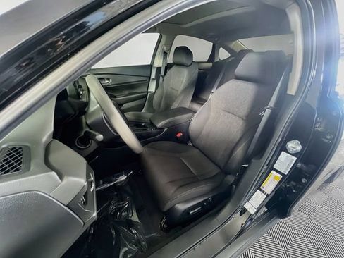 Used 2023 Honda Accord EX image 10