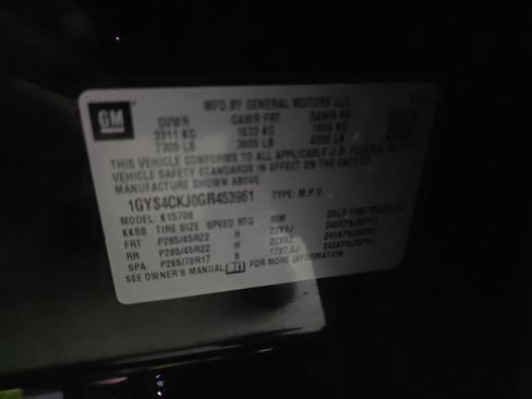 Used 2016 Cadillac Escalade Premium image 16