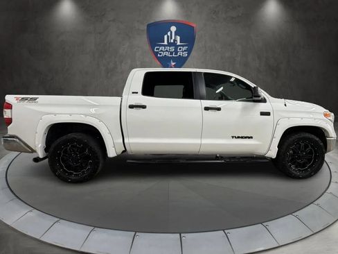Used 2017 Toyota Tundra SR5 w/ SR5 Upgrade Package image 6