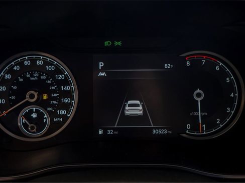 Used 2023 Genesis G70 2.0T image 18