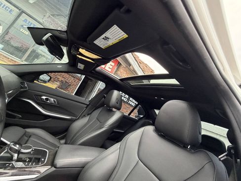 Used 2019 BMW 330i Sedan w/ Convenience Package RWD image 25