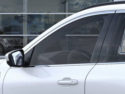 New 2025 Ford Escape SE w/ PHEV Premium Package image 20