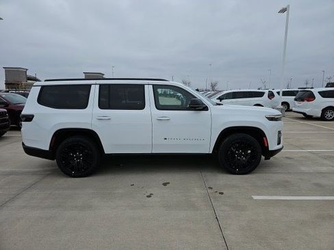 New 2026 Jeep Grand Wagoneer Limited AWD/4WD image 7