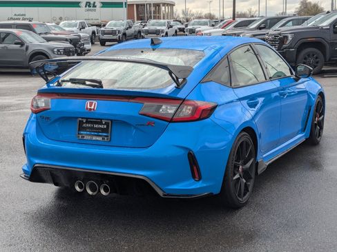Used 2023 Honda Civic Type R image 5
