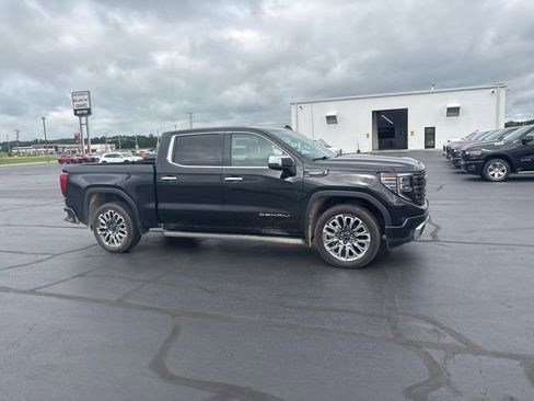 Used 2023 GMC Sierra 1500 Denali Ultimate AWD/4WD image 8