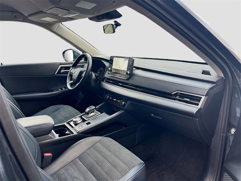 Used 2024 Mitsubishi Outlander SE image 33