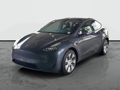 Used 2021 Tesla Model Y Long Range image 4