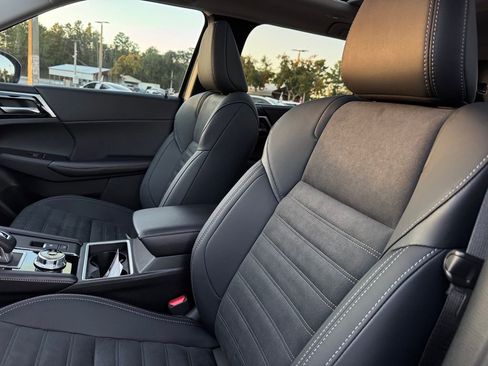 New 2025 Mitsubishi Outlander SE AWD/4WD image 29