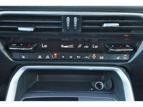 Used 2024 MAZDA CX-90 3.3 Turbo w/ Premium Package image 27