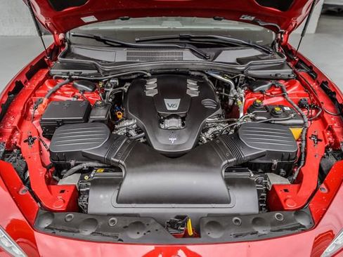 Used 2015 Maserati Ghibli RWD image 16