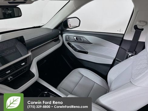 New 2026 Ford Explorer Platinum w/ LUX Leather Package AWD/4WD image 24