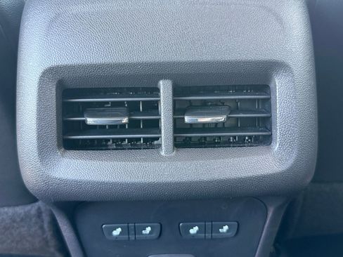 Certified 2022 Chevrolet Equinox Premier AWD/4WD image 23
