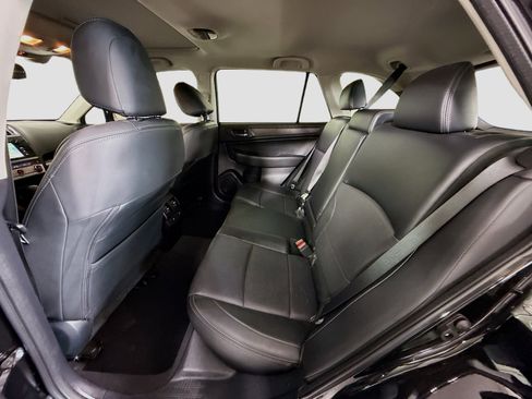 Used 2016 Subaru Outback 3.6R Limited image 25