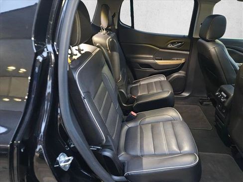 Used 2019 GMC Acadia Denali w/ Technology Package FWD image 17