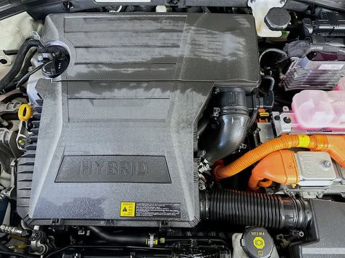 Used 2022 Kia Niro EX Premium image 10