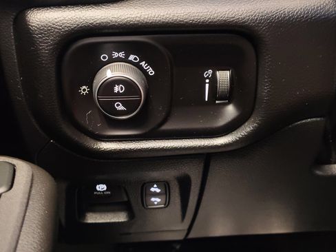 Used 2025 RAM 1500 Lone Star RWD image 26