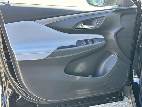 New 2025 Buick Envista Preferred image 16