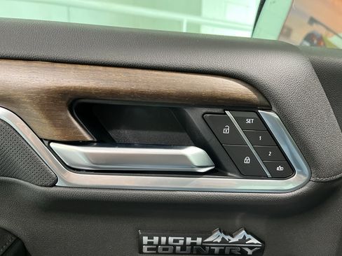 New 2026 Chevrolet Silverado 1500 High Country w/ Technology Package AWD/4WD image 30