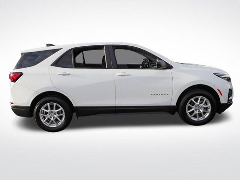 Certified 2024 Chevrolet Equinox LS w/ LS Convenience Package AWD/4WD image 8