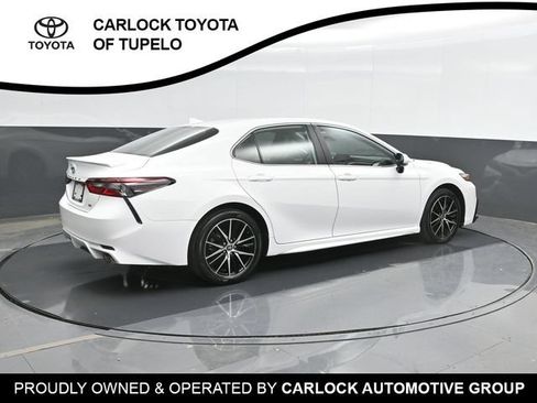 Used 2024 Toyota Camry SE w/ Convenience Package FWD image 3