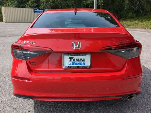 Used 2023 Honda Civic Sport image 5