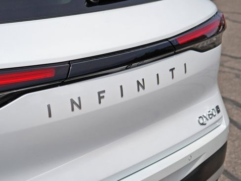 New 2026 INFINITI QX60 Luxe w/ Cargo Package AWD/4WD image 9