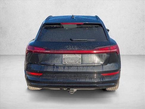 Used 2023 Audi e-tron Premium w/ Convenience Plus Package image 6