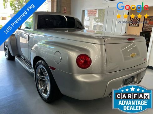 Used 2005 Chevrolet SSR w/ Preferred Equipment Group image 7