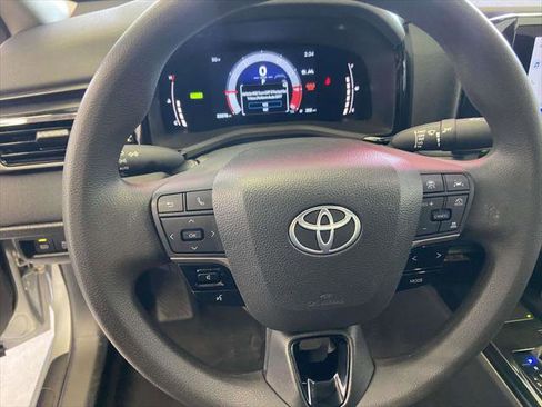 Certified 2025 Toyota Camry LE image 20