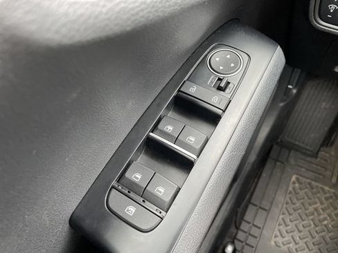 Used 2020 Kia Soul S FWD image 21