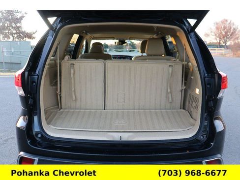 Used 2017 Toyota Highlander Limited image 29